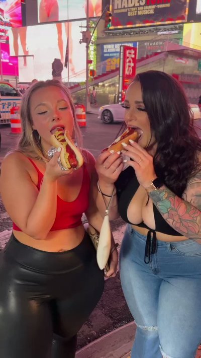 Watch Body.Auty's leaked NSFW video on TwXstars