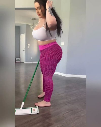 Watch Romi Chase's leaked NSFW video on TwXstars