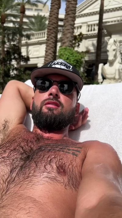 Watch Tommy Italiano's leaked NSFW video on TwXstars