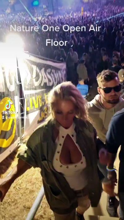 Watch Candy Samira's leaked NSFW video on TwXstars