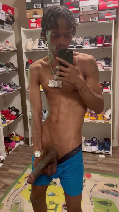 Watch IG- yeahitzrell's leaked NSFW video on TwXstars
