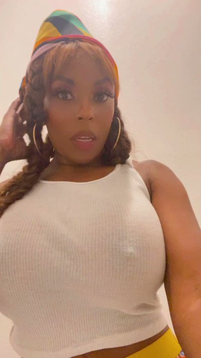 Watch YUMTHEEBOSSXXX_'s leaked NSFW video on TwXstars