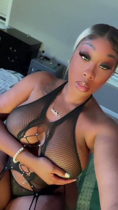 Watch BIG LALA 🍫🐐's leaked NSFW video on TwXstars