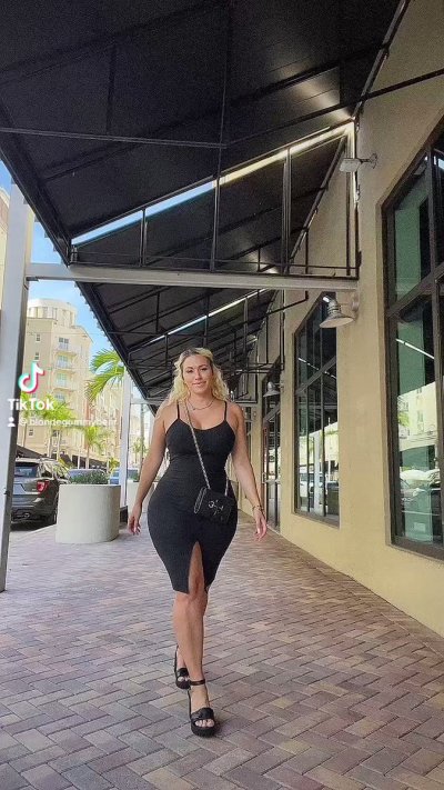 Watch SureCakes's leaked NSFW video on TwXstars