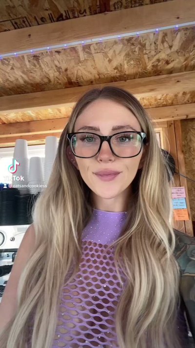 Watch ❄️🧜🏼‍♀️🌛🍄🍃's leaked NSFW video on TwXstars