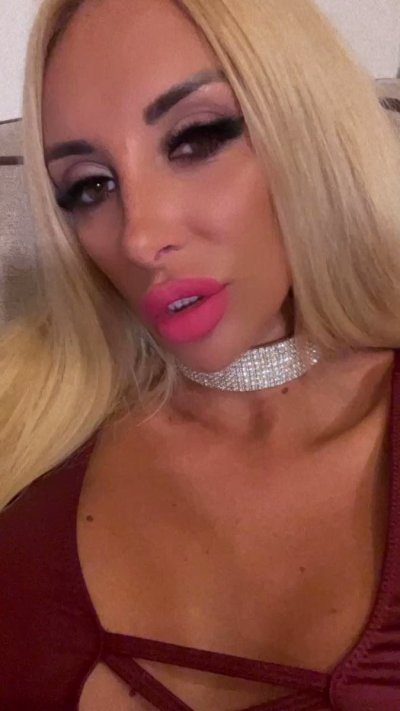 Watch Anita Blanche's leaked NSFW video on TwXstars