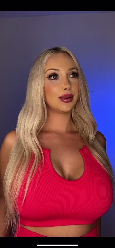Watch Laci Kay Somers's leaked NSFW video on TwXstars