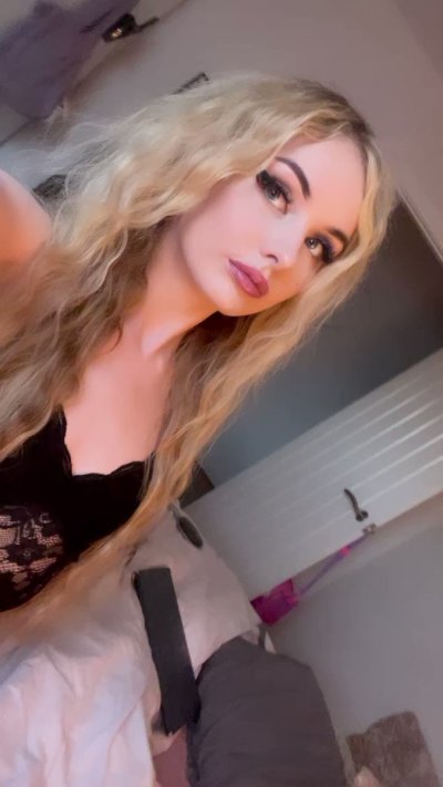 Watch BabyKxtten🌟's leaked NSFW video on TwXstars