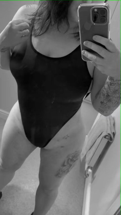 Watch NATALIA REYNOLDS's leaked NSFW video on TwXstars