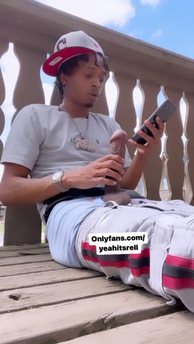 Watch IG- yeahitzrell's leaked NSFW video on TwXstars