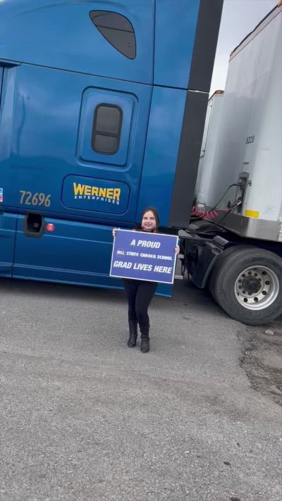 Watch Luna Bright🎈's leaked NSFW video on TwXstars