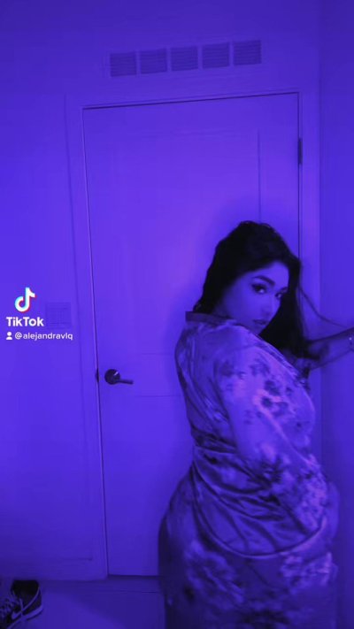 Watch itschyna's leaked NSFW video on TwXstars