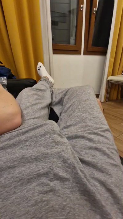 Watch Next-door Mikey Aka The Viking Nudist 🧔🏼‍♀️⚔️'s leaked NSFW video on TwXstars