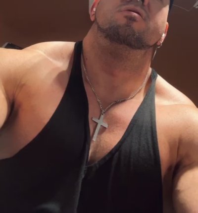 Watch BeefBro's leaked NSFW video on TwXstars