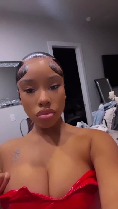 Watch m.'s leaked NSFW video on TwXstars