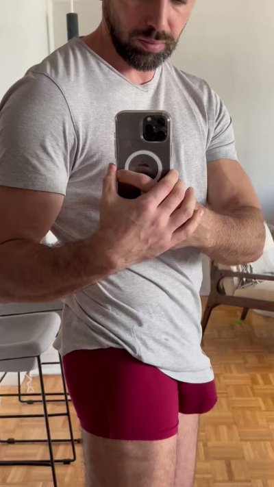 Watch Lap_NYC's leaked NSFW video on TwXstars