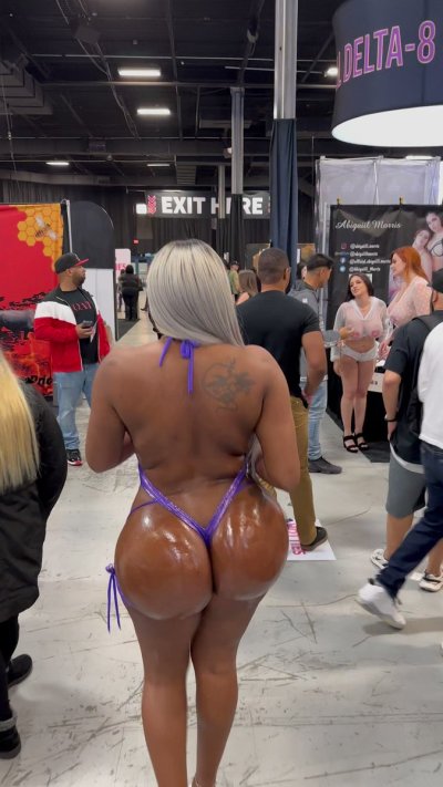 Watch BIG LALA 🍫🐐's leaked NSFW video on TwXstars