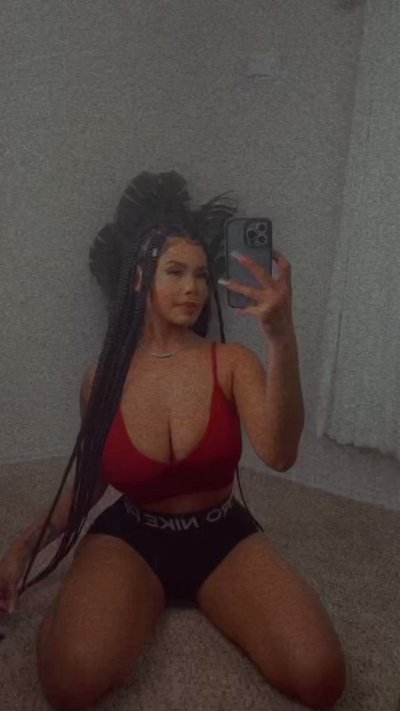 Watch Elsaaababy's leaked NSFW video on TwXstars