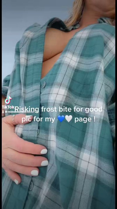 Watch Midwest Mom's leaked NSFW video on TwXstars