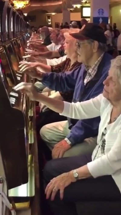 Watch sick ass foo's leaked NSFW video on TwXstars