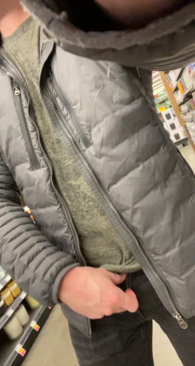 Watch Eli's leaked NSFW video on TwXstars