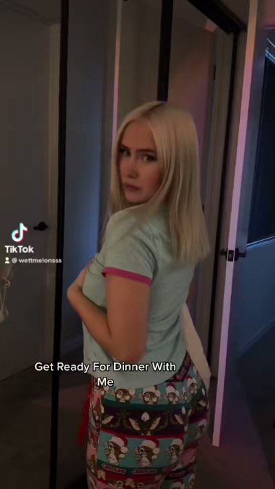 Watch WettMelons's leaked NSFW video on TwXstars