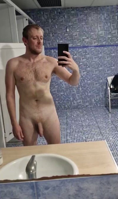 Watch Next-door Mikey Aka The Viking Nudist 🧔🏼‍♀️⚔️'s leaked NSFW video on TwXstars
