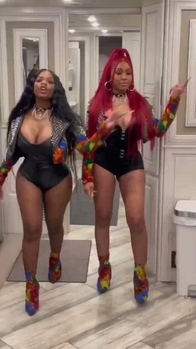 Watch 𝖇𝖆𝖇𝖞𝖙𝖗𝖆𝖉𝖊's leaked NSFW video on TwXstars