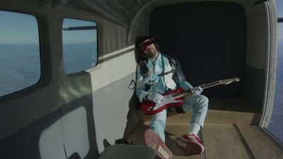 Watch Vic Mensa's leaked NSFW video on TwXstars