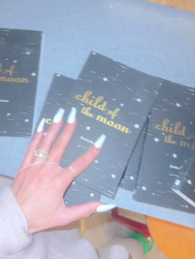 Watch Mia K.'s leaked NSFW video on TwXstars