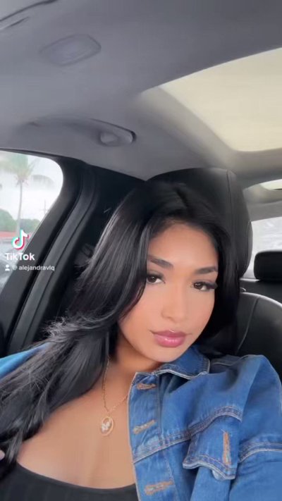 Watch itschyna's leaked NSFW video on TwXstars