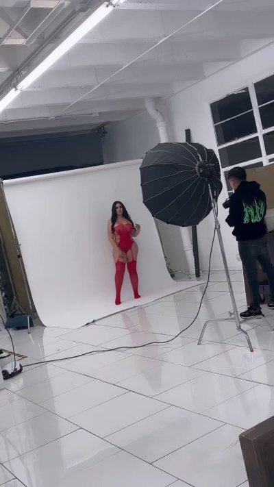 Watch missmichelleyg's leaked NSFW video on TwXstars