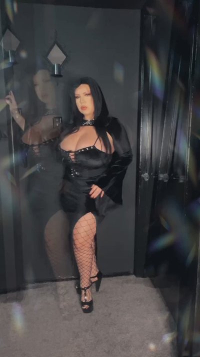 Watch Sheridan Love™'s leaked NSFW video on TwXstars