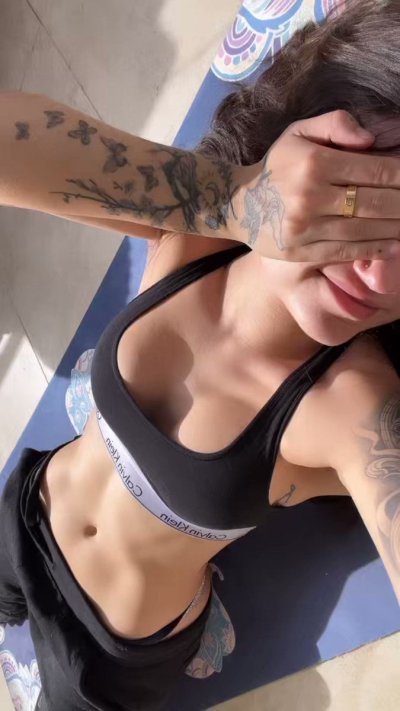 Watch Adria Rae's leaked NSFW video on TwXstars