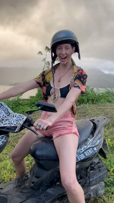 Watch Steph in Space (0.5% OF//0.2% FANSLY)'s leaked NSFW video on TwXstars