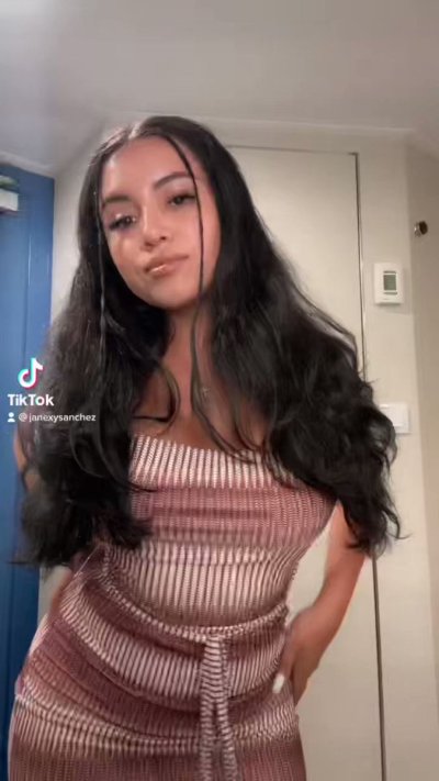 Watch Janexy's leaked NSFW video on TwXstars