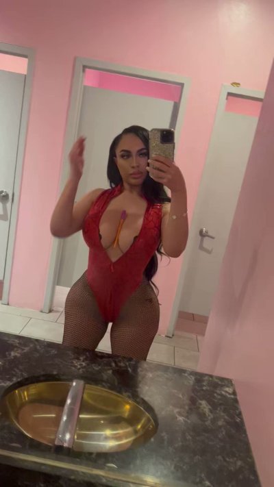 Watch D Skye💎's leaked NSFW video on TwXstars