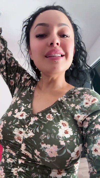 Watch Helena Danae's leaked NSFW video on TwXstars