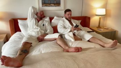 Watch April Olsen's leaked NSFW video on TwXstars