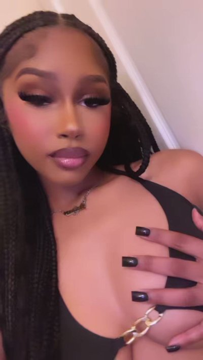 Watch Baby M's leaked NSFW video on TwXstars