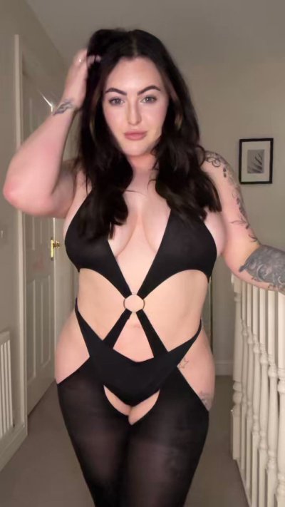 Watch NATALIA REYNOLDS's leaked NSFW video on TwXstars