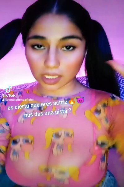 Watch Analialiphaoficial's leaked NSFW video on TwXstars
