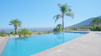 Watch April Olsen's leaked NSFW video on TwXstars