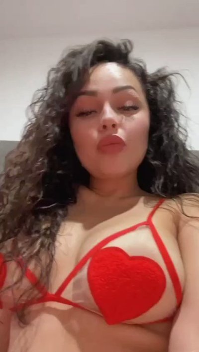 Watch Helena Danae's leaked NSFW video on TwXstars