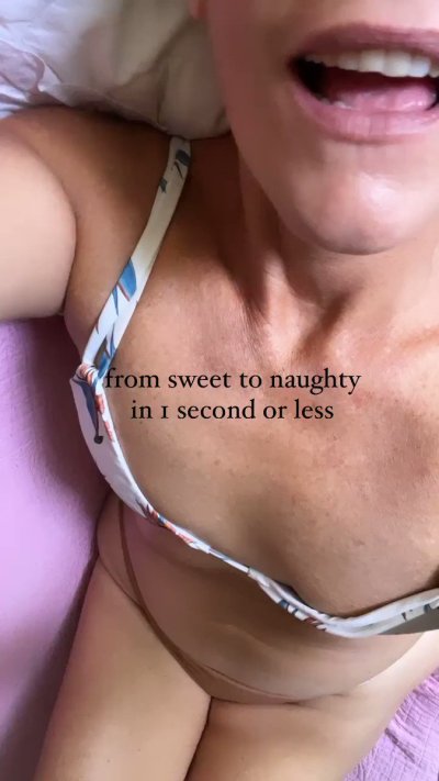 Watch lisaamelk's leaked NSFW video on TwXstars