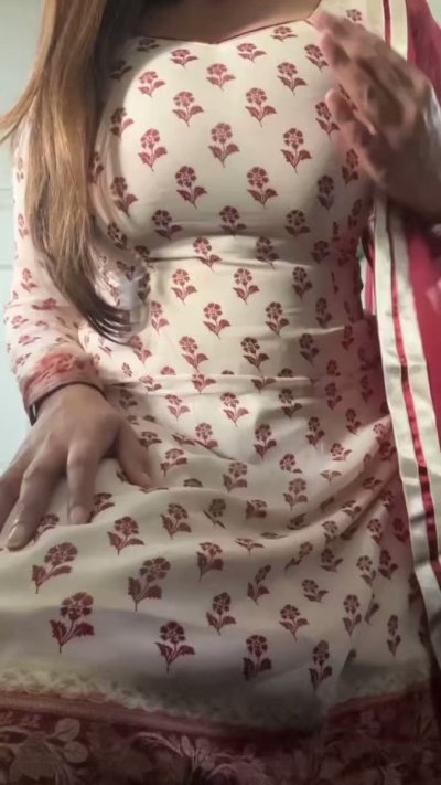 Watch Amber Johal's leaked NSFW video on TwXstars