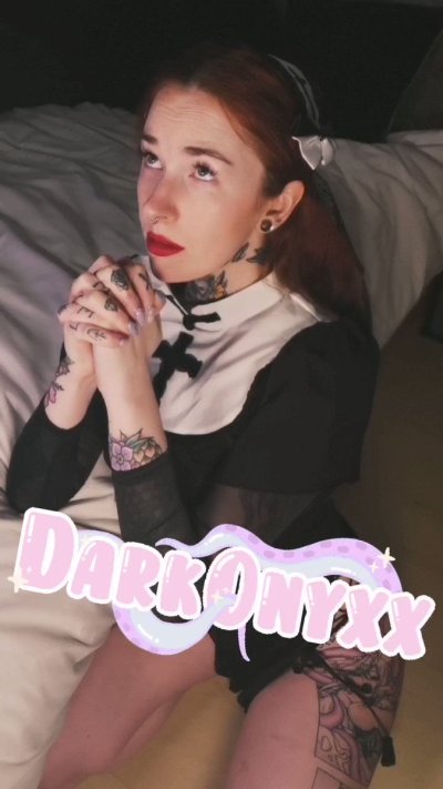 Watch ComeToMordor's leaked NSFW video on TwXstars