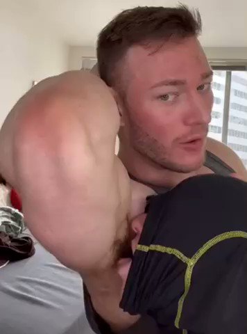 Watch Prince Maximus NYC (6'3")'s leaked NSFW video on TwXstars