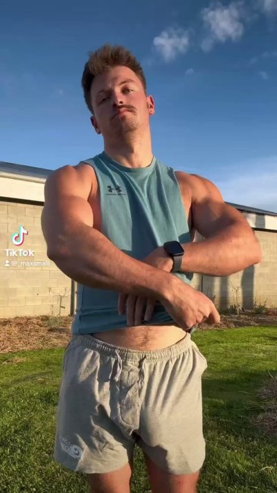 Watch Maximillian Small's leaked NSFW video on TwXstars