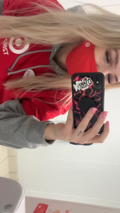 Watch Sky Bri's leaked NSFW video on TwXstars